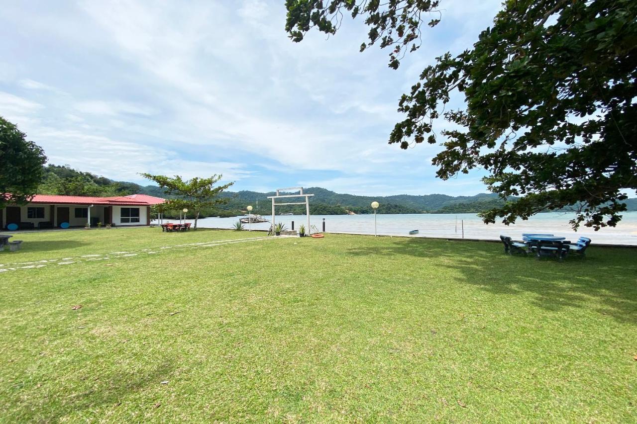 ホテル Oyo 90317 Ambong Bay Resthouse コタキナバル エクステリア 写真